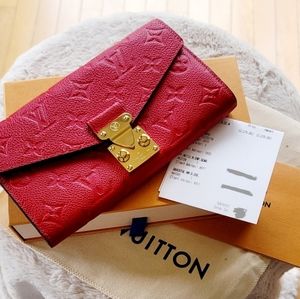 Louis Vuitton Pochette Metis wallet